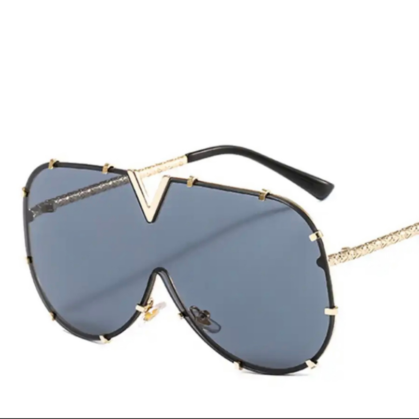 Oversized V sunglasses